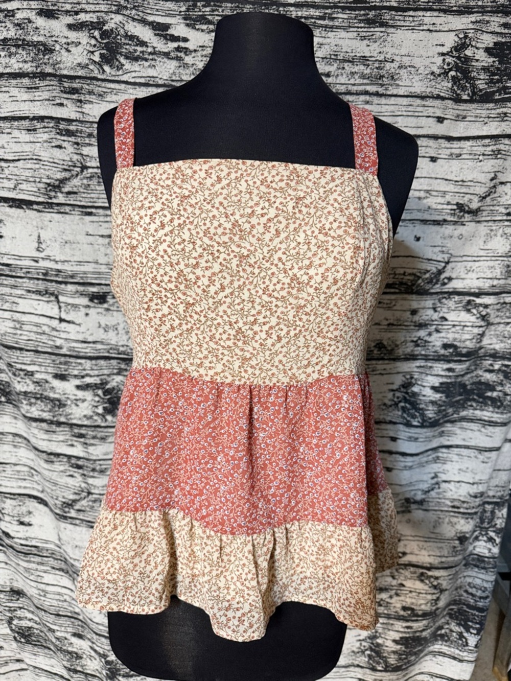 Paper Crane Pink and Cream Floral Tiered Square-Neck Camisole